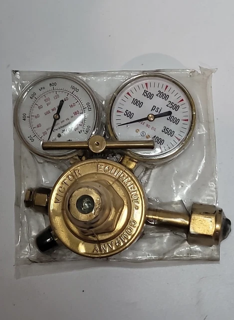 Victor Heavy Duty Welding Regulator Set – Oxygen SR350D & Acetylene SR360A – New Open Box-461755