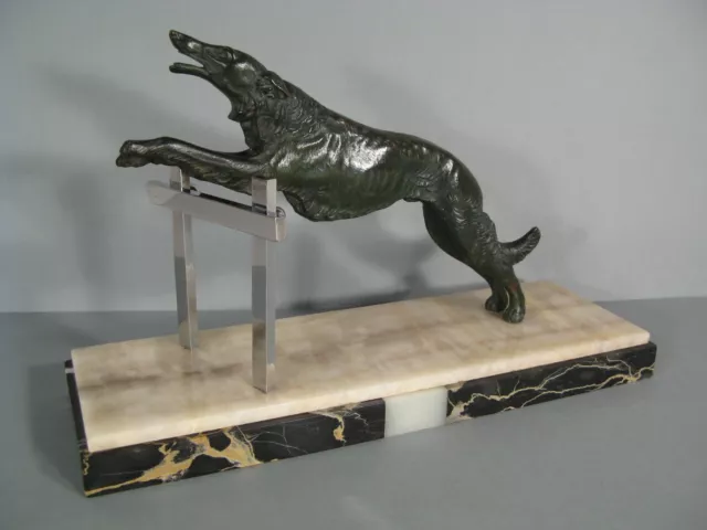 Ancienne sculpture animalière bronze Art Déco années 1930 course chien lévrier