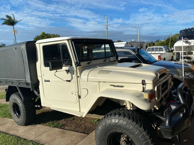 Bonnet Scoop for 80 Series Toyota Landcruiser – Spoilers and Bodykits