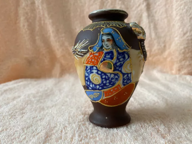 Small Hand Painted Japanese Woman and Dragon Ware Porcelain Vase 4” Tall