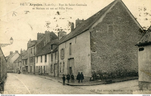S6908 cpa 91 Arpajon - Rue de Saint Germain et maison ou est né Félix Potin
