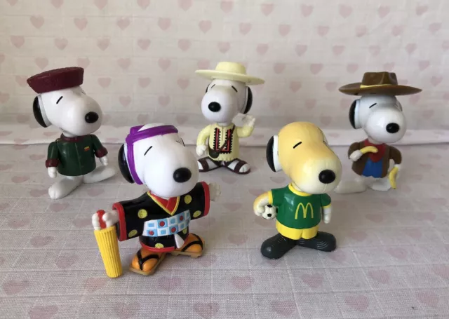 5 X Snoopy Mcdonalds Peanuts World Tour Country Theme 1999 Toy Figures Lot Used