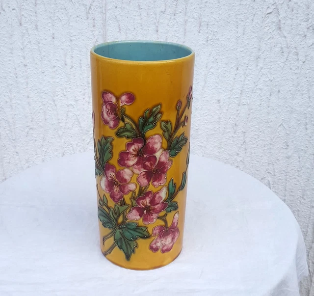 Rare vase rouleau de Longchamp (H : 27 cm), émaux cloisonnés, début XXe siècle