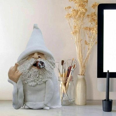 smoking gnome middle finger