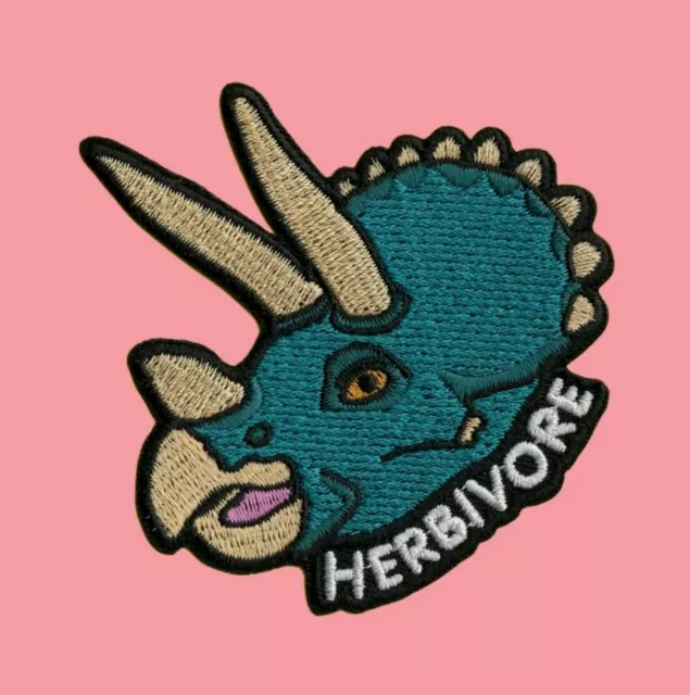 Pflanzenfresser Triceratops leicht aufbügeln Patch Nähen vegetarischer Dinosaurier vegan süßes Geschenk