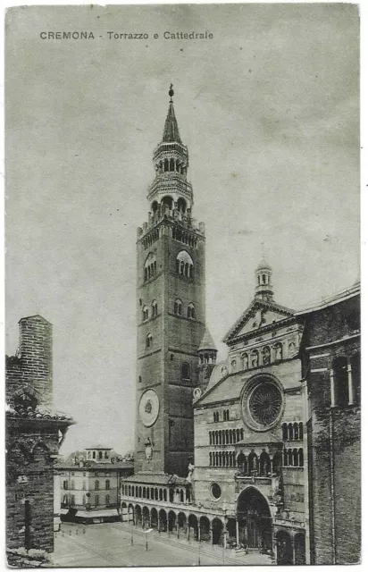 Cremona - Torrazzo e Cattedrale.