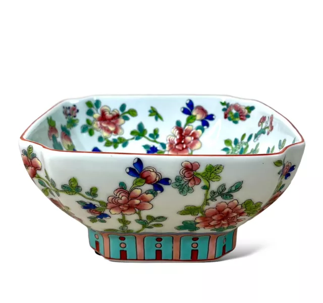 MMA/PEM CHINESE POLYCHROME PORCELAIN FOOTED BOWL LATE 19th CENTURY