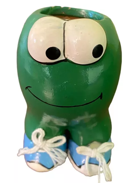 Frog Large Eyes Figurine Green Toothpick Air Plant Succulent Holder Ceramic 2.5”
