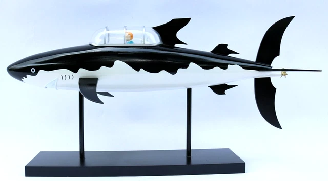 MAQUETTE DE BATEAU EN BOIS  -  SOUS MARIN REQUIN - TINTIN . L : 51 cm   NOUVEAU