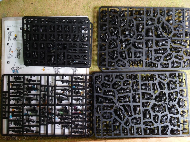 Horus Heresy MarkIII Tactical Squad Boltgun E (3 Horus Heresy MarkIII Tactical Squad Boltgun E (3