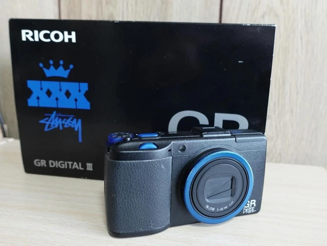 [Excellent condition]rare Limited to 500 units RICOH GR DIGITAL III × STUSSY