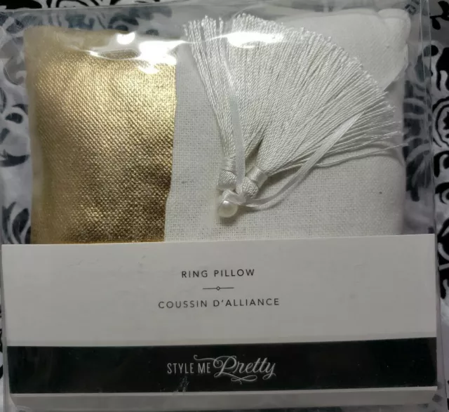 Almohada portadora de anillo de boda Style Me Pretty