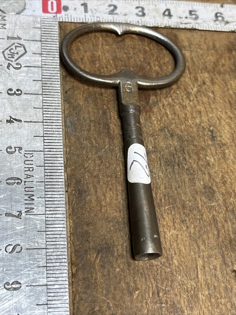Remontoir De Montre De Gousset Du 19ème Siècle N°1 - Pièce D'occasion Pour Montre De Poche Ancienne