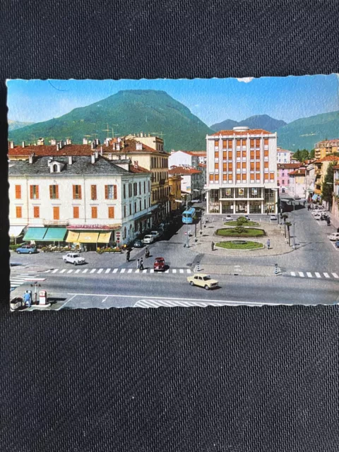 Cartolina Verbania Intra - Piazza Teatro - Distributore Esso - Viaggiata 1969