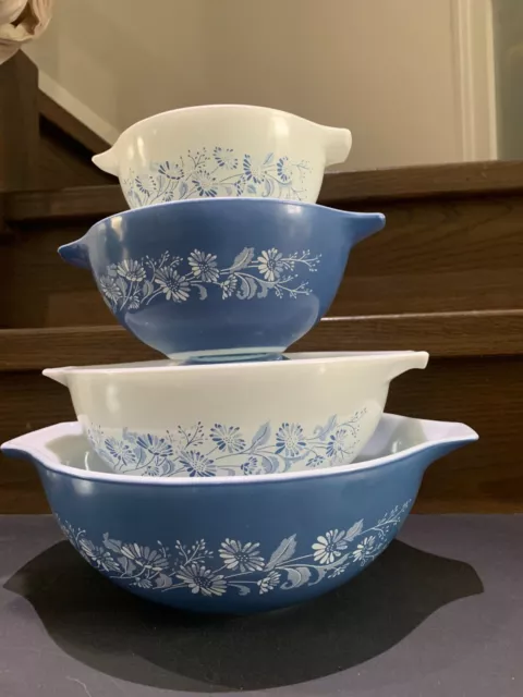 Pyrex Colonial Mist Cinderella Nesting Bowls Set of 4 Vintage Mixing Blue White