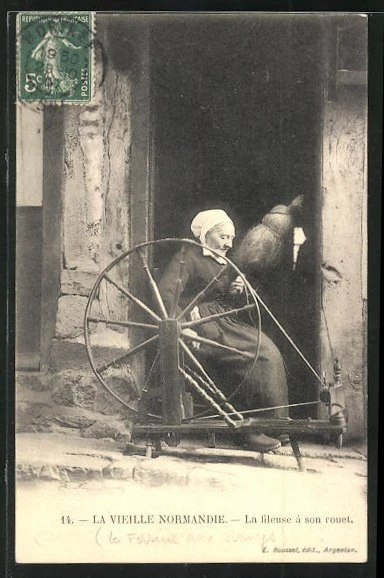 CPA La Vieille Normandie, The spinning wheel 1907