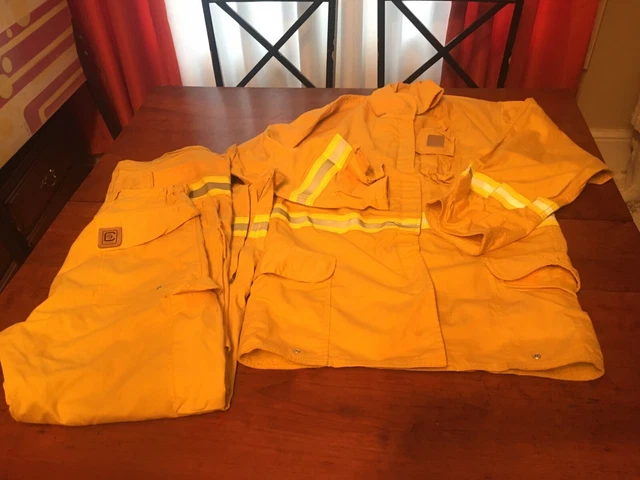 Chieftain Wildland Firefighter small Turnout Coat & medium Pants