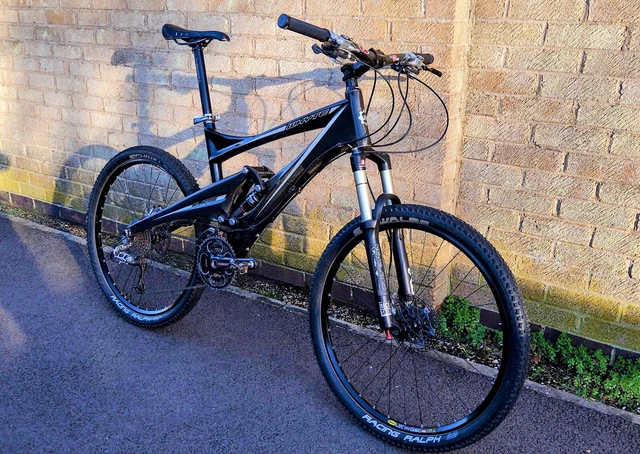 WHYTE E 120 TRAIL Full Suspension Carbon Fibre Mountain Bike