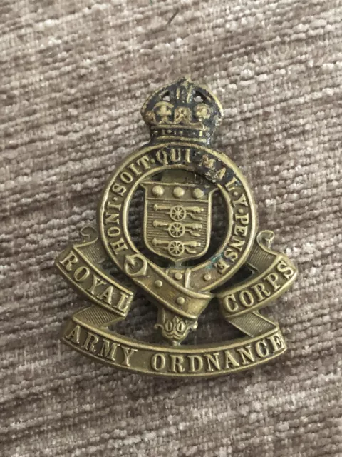 WW2 Royal Army Ordnance Corps Cap Badge