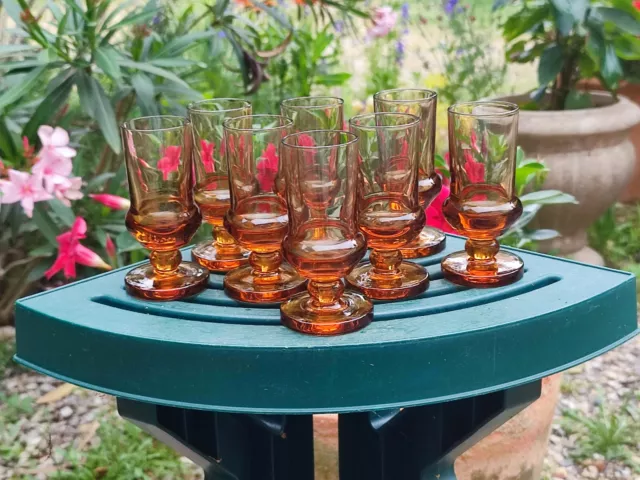 8 Anciens Petits Verres À Liqueur Goutte Fine À Dose  Ambre Bistrot Vintage