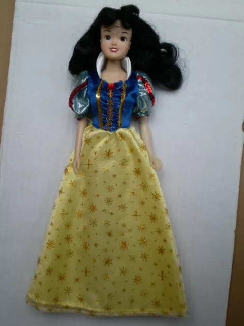 Disney Store Snow White Princess Barbie Fashion 11" Doll