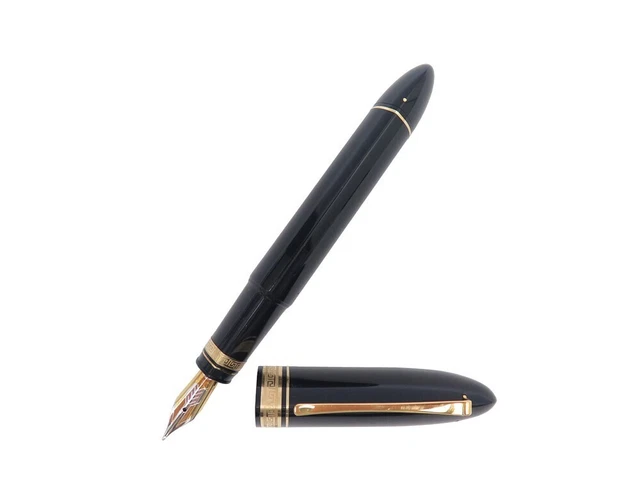 Stylo Plume OMAS Paragon – Résine Noire, Plume Or 18 Carats – Grande Version – Occasion