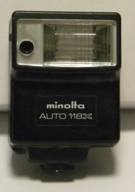 Vtg Minolta Auto 118X Flash w/ Soft Case Made in Japan Untested