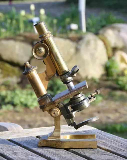 Altes kippbares Messing Mikroskop Ernst Leitz Wetzlar Nr. 41119