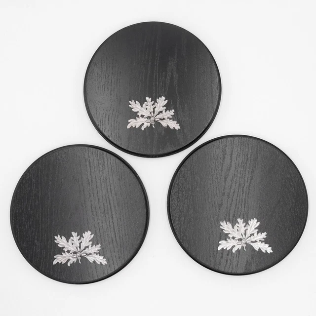 3 Pieza Placa de Jabalí Redondo Oscuro Af 21 CM Con Hoja de Roble 6-blättrig