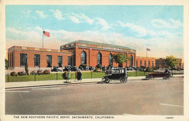 New Southern Pacific Railroad Depot Sacramento California CA Old Cars 1927 PC