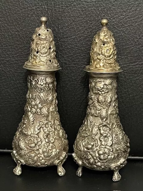 Vintage STIEFF Sterling Silver Hand Wrought Repousse Salt Pepper Shakers 115 g