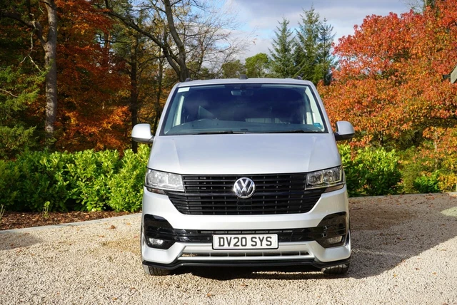 Volkswagen Transporter T6.1 2.0 TDI Highline Kombi