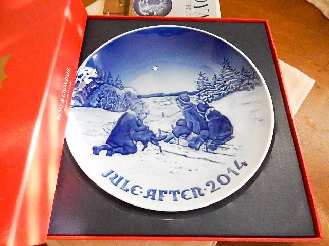 Bing & Grondahl 2014 Annual Christmas Plate SLEDGE RIDE IN THE SNOW Sled - NIB!