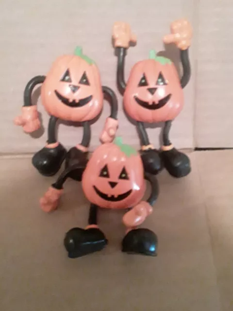 Halloween Fun World Jack O' Lantern Pumpkin Bendable Figure Lot of 3 90s decor