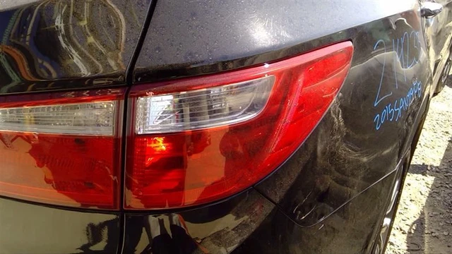 Passenger Right Tail Lamp Incandescent Bulb LWB Fits 13-16 Hyundai Santa Fe OEM