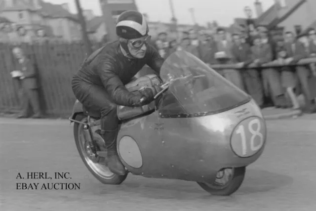 Moto Guzzi 250 Bialbero - Arthur Wheeler 1957 Isle of Man TT racing photo