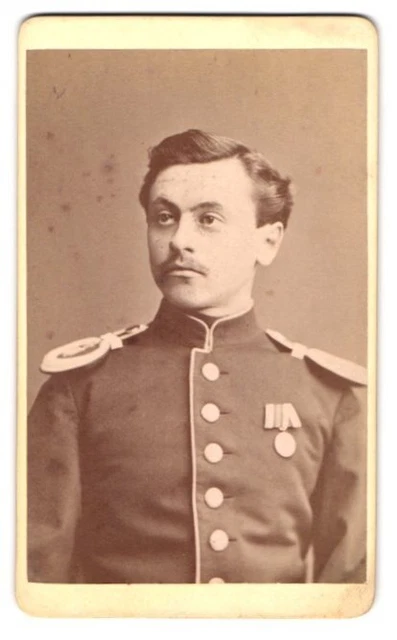 Fotografie Otto Reitmayer, München, Kaufinger-Str. 9, Portrait junger Soldat in