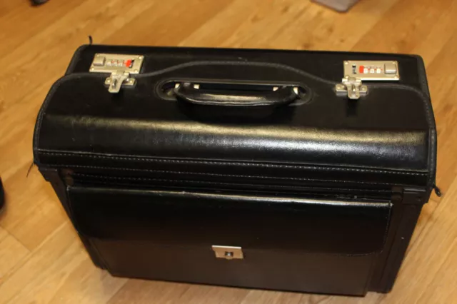 Pilotenkoffer Businesscase Aktenkoffer Lederimitat schwarz Pilotenkoffer Businesscase Aktenkoffer Lederimitat schwarz