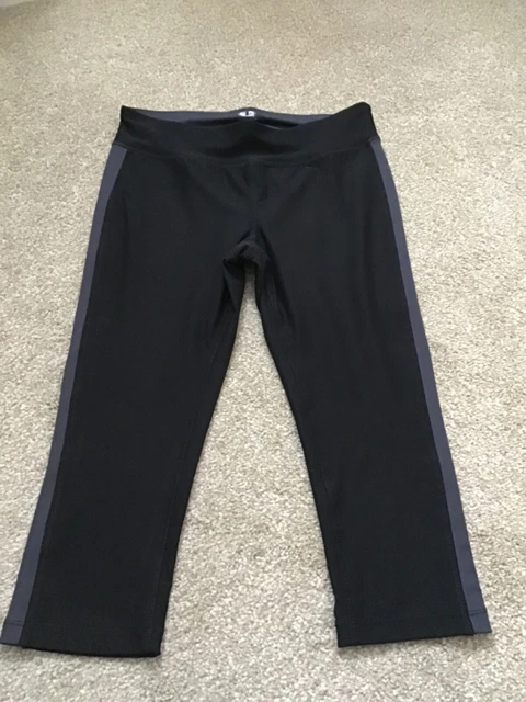 ATHLETIC WORKS ANA Black Capri Activewear Leggings Size 8-10 £2.99