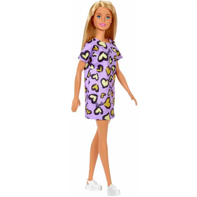 Barbie Chic Puppe, Lila Kleid mit Herzdruck, Weiße Sneaker, ab 3 Jahren