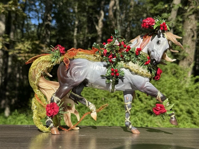 その他 P. BREYER 2014 BAYBERRY AND ROSES Holiday Horse 2014 - Bayberry and Roses | BreyerHorseRef