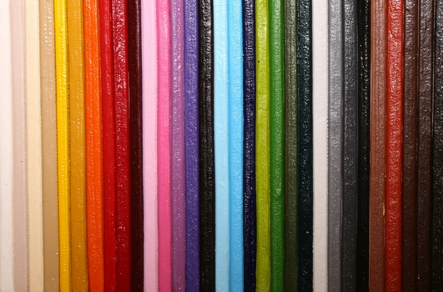 Leather Edge Finish, Edging Paint for Handbag, Belt and Shoes.