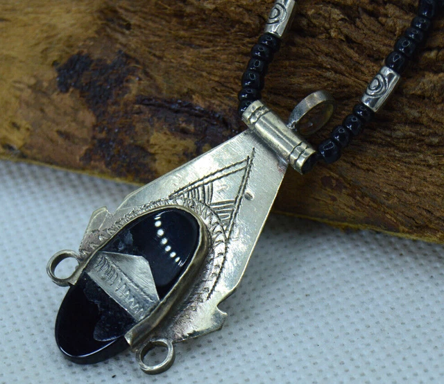 Vintage African Niger Agate Tuareg Necklace Tribal Black Stone Berber Pendant