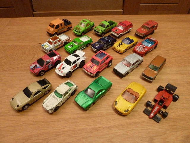 Lot de 20 Majorette  Renault BMW Toyota Volvo Chevrolet......