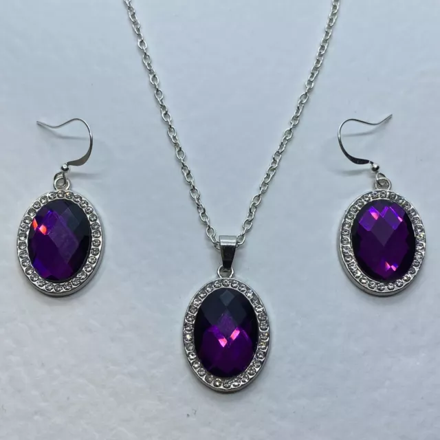 Purple Faceted Glass & Diamante Crystal Silver Plate Small Pendant Necklace  Set