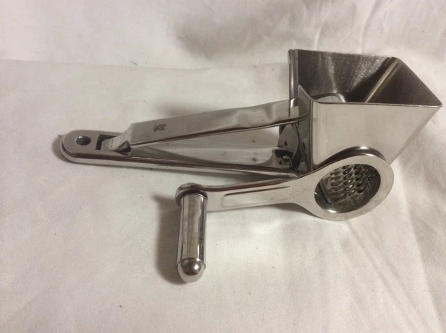 MOULINETTE RAPE A Fromage Ancienne 1930-40 En Fonte, Fer Blanc Et Bois - Fripu EUR 37,00 - FR