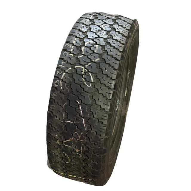 (1) 255/75-17 Goodyear Wrangler Silent Armor Used High Tread 7/32nds 255 75 17