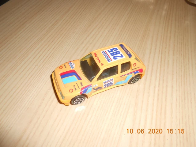 Nikko Peugeot 205 T16 Vatanen – Rallye Monte-Carlo 1985 – Télécommandée 1/24