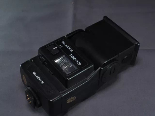 Flash electrónico Black's TDZ-120 con módulo dedicado Nikon TTL funcionando probado