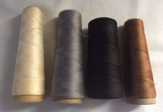 Lot d'anciennes bobines de fils (Gebraucht) in Delémont für CHF 15